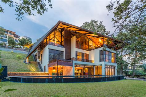  Modern Malaysian Houses: A Journey Through Contemporary Design and Tropical Elegance!